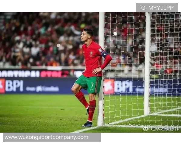 拉斐尔称赞卡塞米罗具备首发实力仍能为球队带来重要贡献