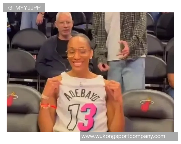 阿德巴约赛后吐槽阿贾汗臭味直言袜子太酸引发热议