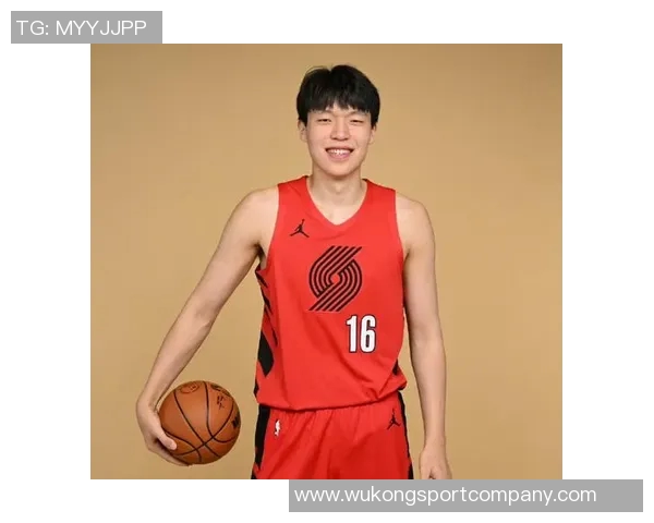 菜鸟观察杨瀚森首秀表现平平状元弗拉格手感不佳探花球员大放异彩砍下34分7篮板