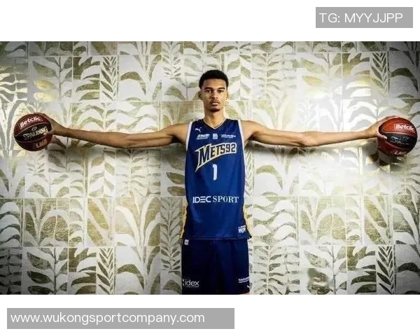 名记称文班亚马如外星人NBA近20年未见如此独特球员