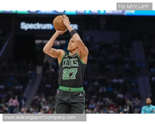 沃尔什强调队友间的沟通能提升信心并不断增强默契合作